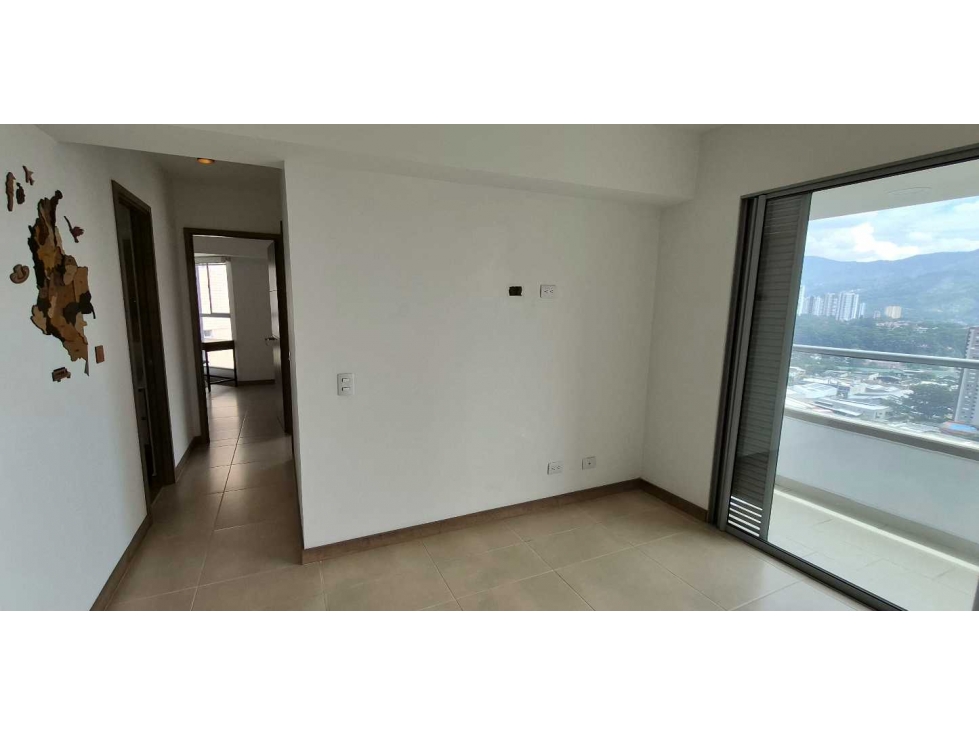 Vento apartamento en Monteazul con excelente vista — foto 2
