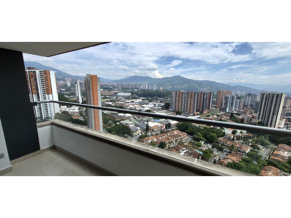 Vento apartamento en Monteazul con excelente vista — foto 6