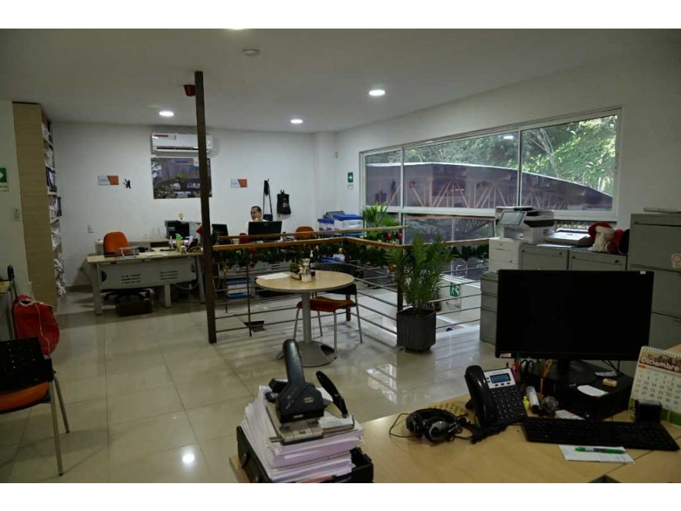 Venta Excelente Bodega en Sabaneta Unidad Cerrada - 3