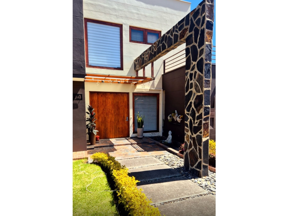 VERNDO HERMOSA CASA