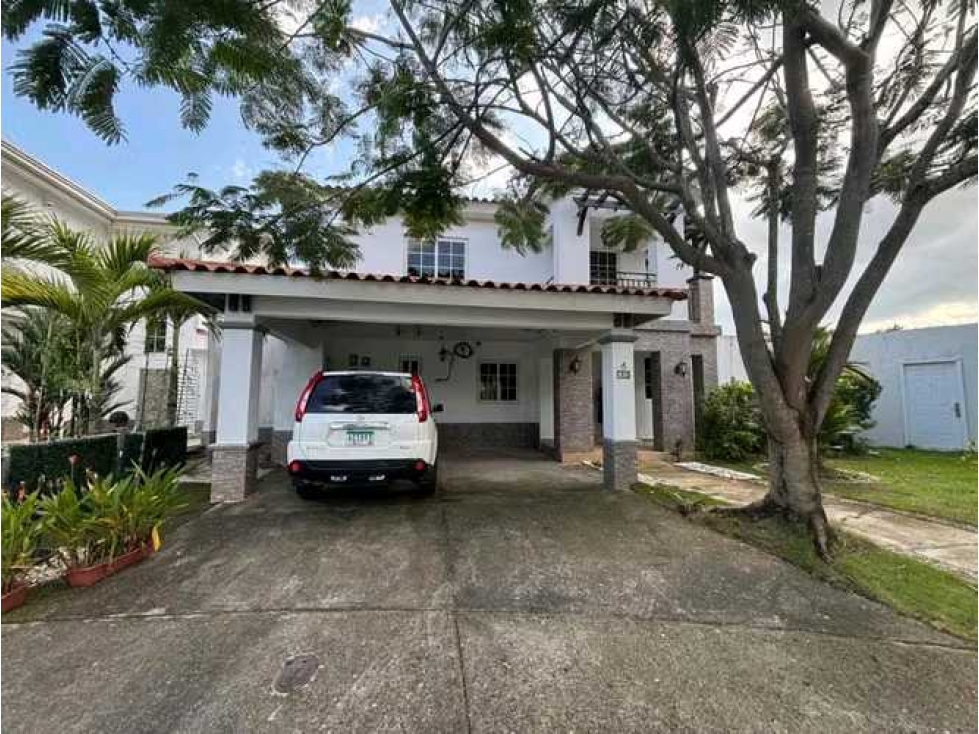 VERSALLES / CASA 260M² / 3 REC / 3.5 BAÑOS / 2 PISOS / PARKING TECHADO