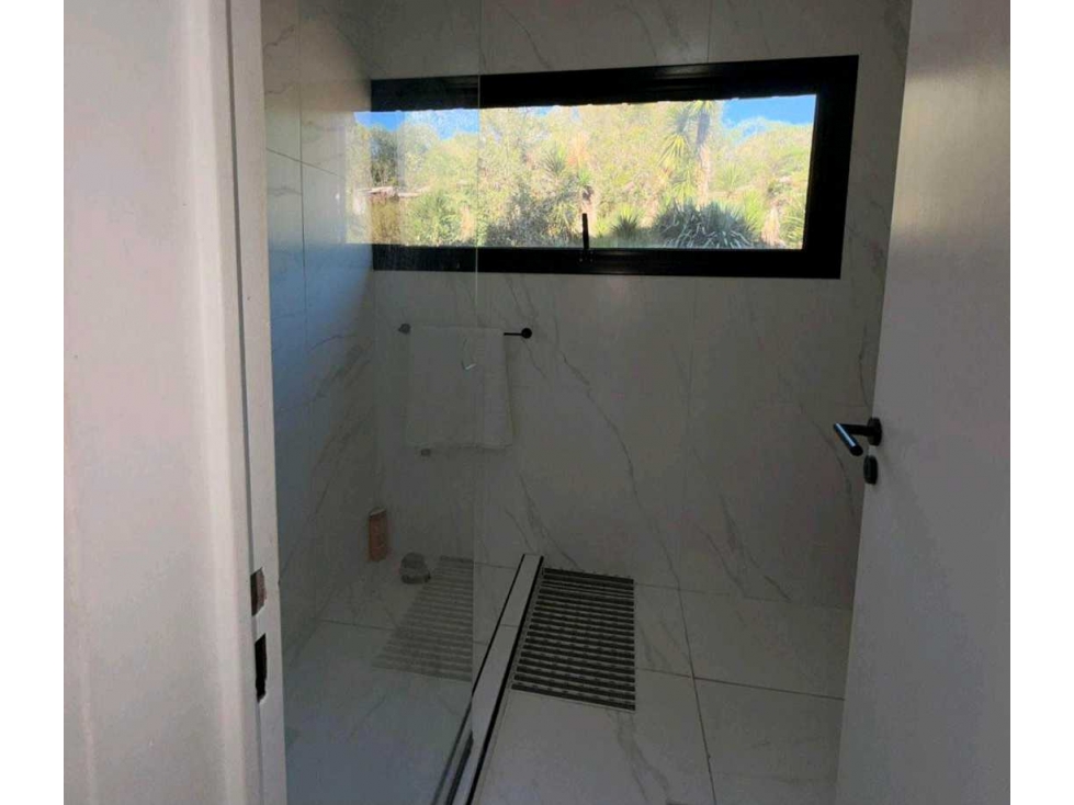 VILLA CARLOS PAZ BARRIO COSTA AZULPROPIEDAD ÚNICA CON VISTA AL LAGO - 5