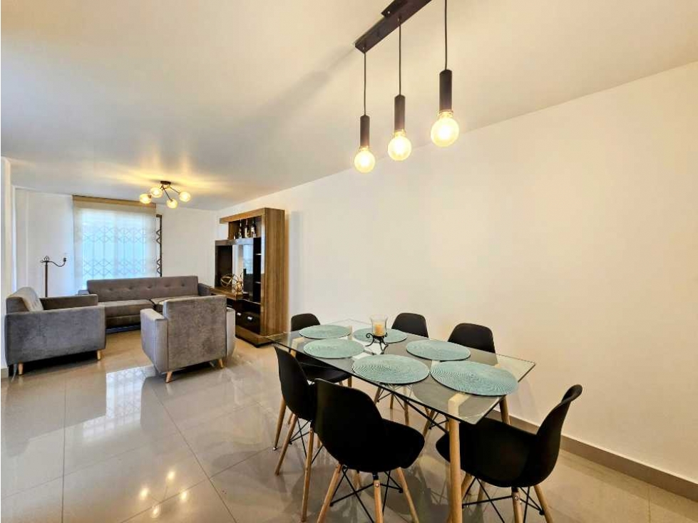 Alquilo Casa, Urb. Villa María Colonial, zona circunvalación, Manta — foto 4