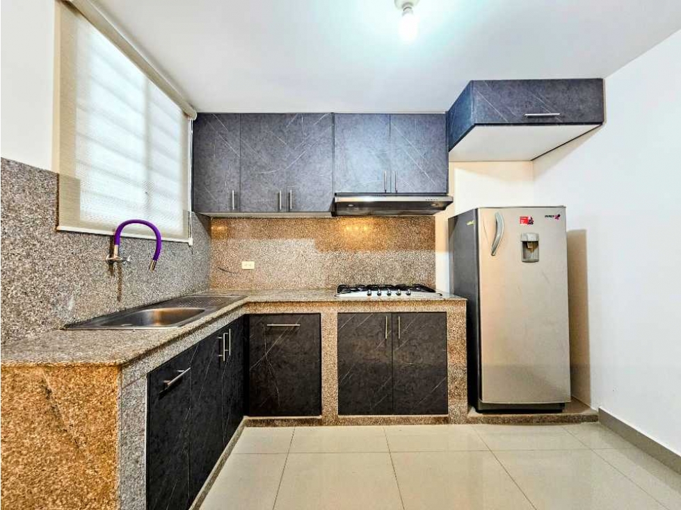 Alquilo Casa, Urb. Villa María Colonial, zona circunvalación, Manta — foto 2