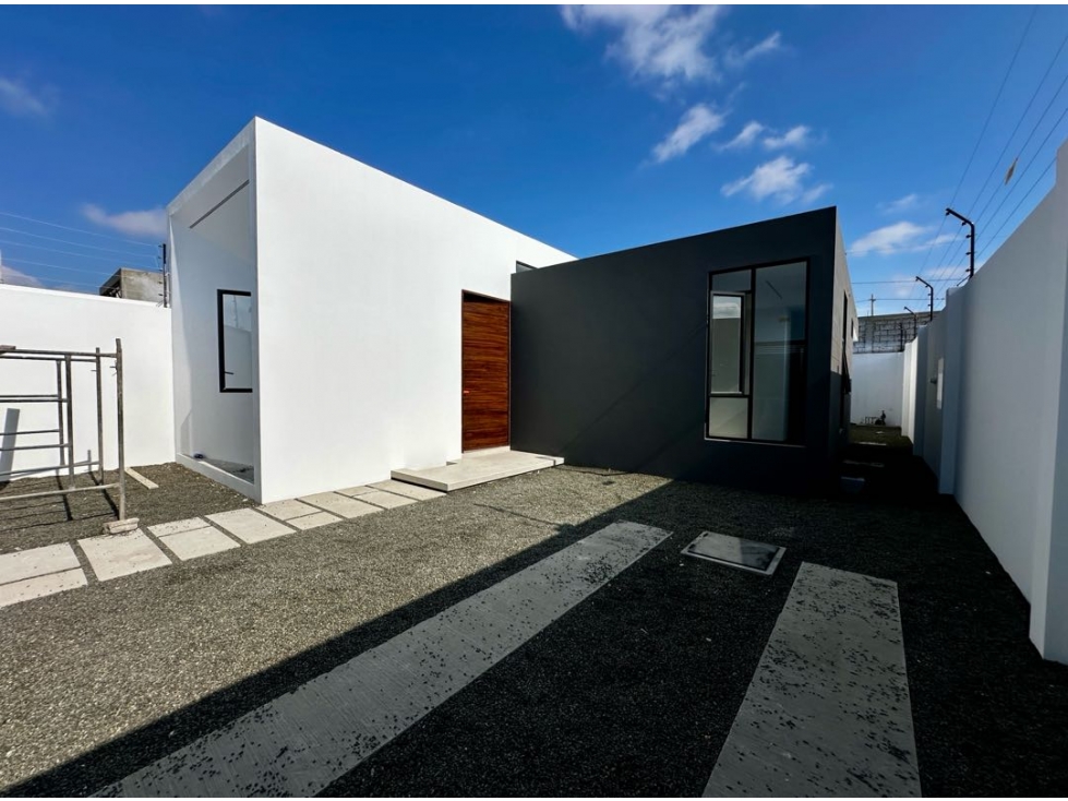 VILLAS DE 3 DORMITORIOS CON BAÑOS COMPLETOS EN LAS ORQUIDEAS, MANTA