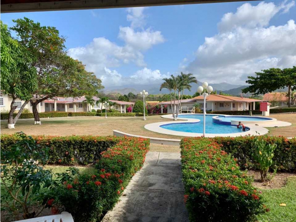 Villas La Montañesa Privada Vista a las montañas y PISCINA