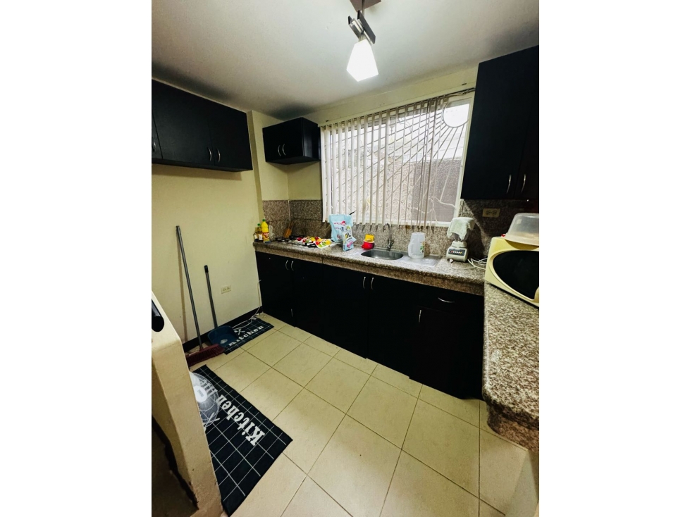 Villa de 4 dorms. Via Punta Carnero: ¡Tu Refugio Familiar te Espera! - 3