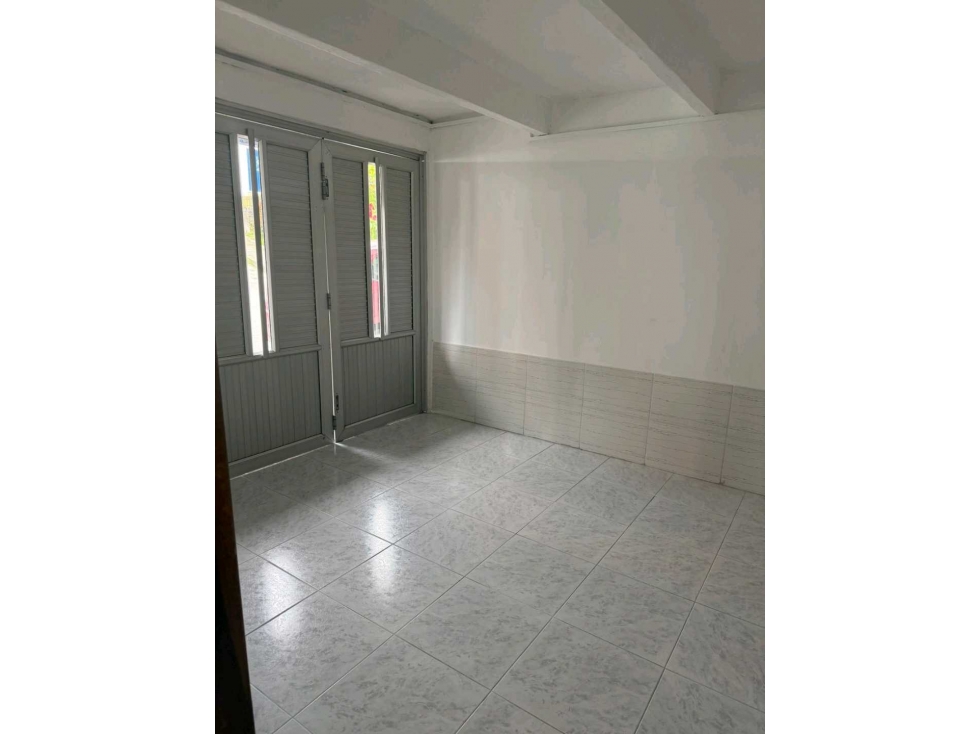 Vive con amplitud y confort cerca de todo Casa amplia en Venta — foto 6