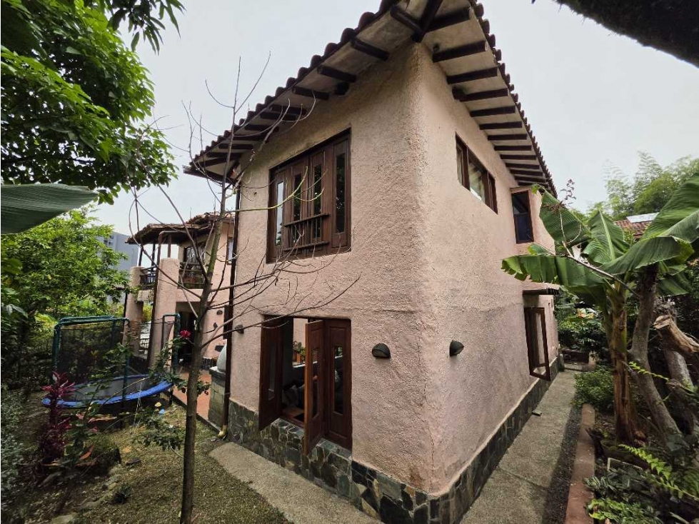 ¡Vive el Sueño Ecológico! Casa Campestre Autosostenible en La Estrella - 2