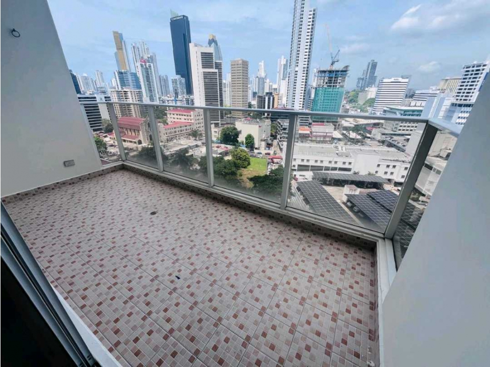 VIVE EN EL CORAZÓN DE OBARRIO! APARTAMENTO EN PH DIANA TOWER