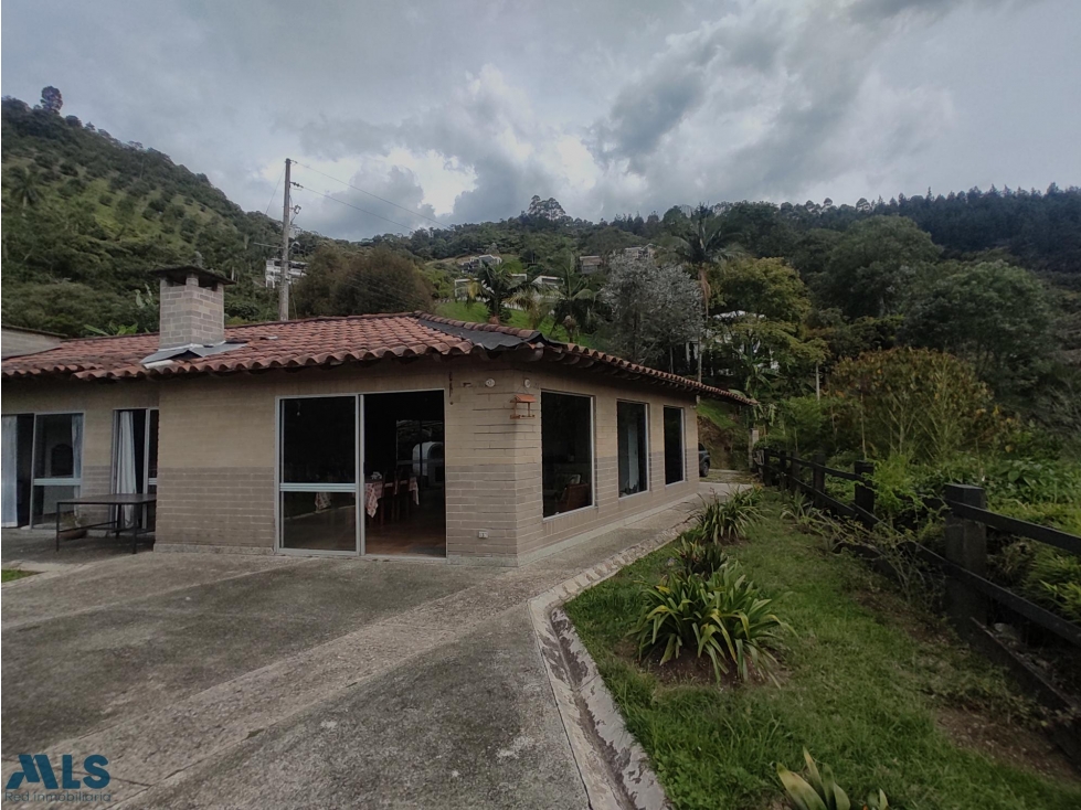 ¡Vive la tranquilidad en una encantadora casa cam...(MLS#249243) - 4