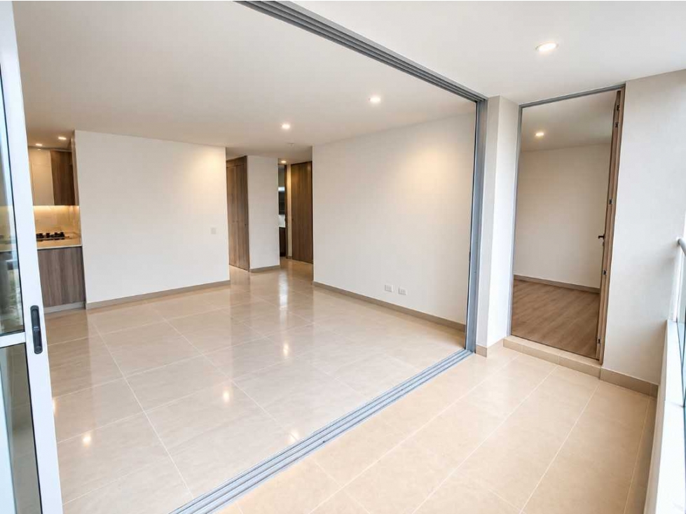 Vive Los Balsos con estilo! Apartamento de 108 m² en piso bajo. — foto 4