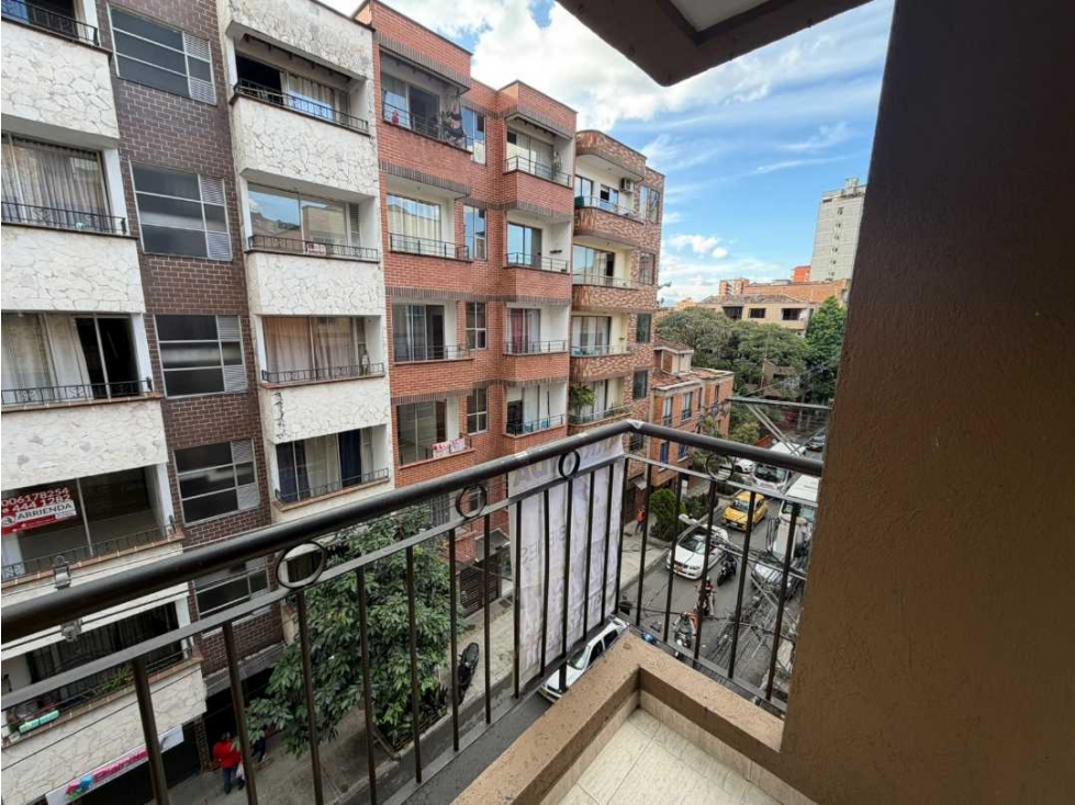 EN VENTA APARTAMENTO SABANETA