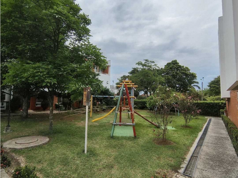 Venta casa en conjunto sector Valle del Lili Cali