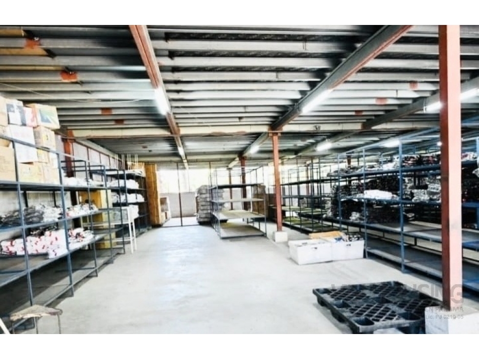 Warehouse in Pueblo Nuevo