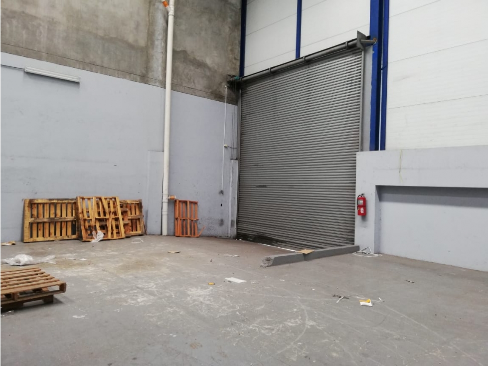 Warehouse in Via Tocumen