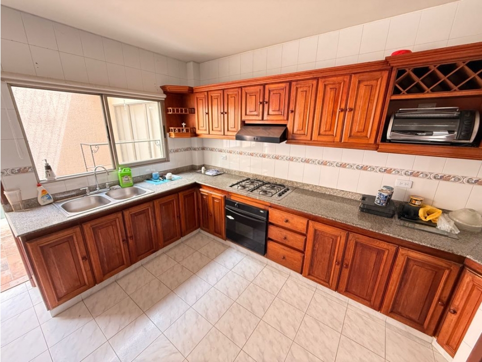 WO VENDO CASA PARA USO MIXTO EN CIUDAD JARDÍN — foto 3