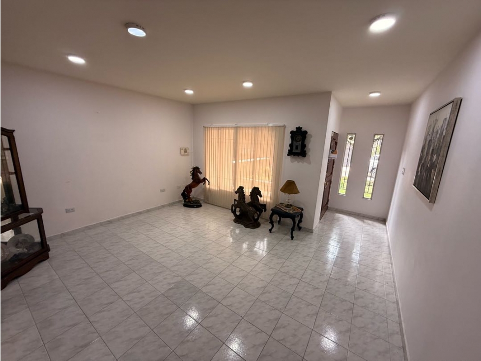 WO VENDO CASA PARA USO MIXTO EN CIUDAD JARDÍN — foto 4
