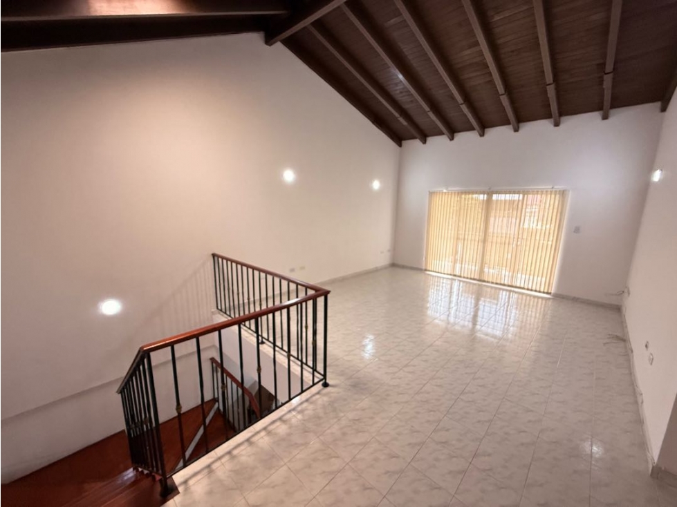 WO VENDO CASA PARA USO MIXTO EN CIUDAD JARDÍN — foto 5