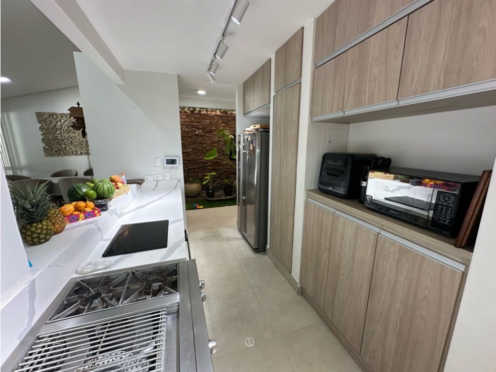 SE VENDE CASA MODERNA EN EL CASTILLO EN UNIDAD DE UN SOLO NIVEL — foto 5