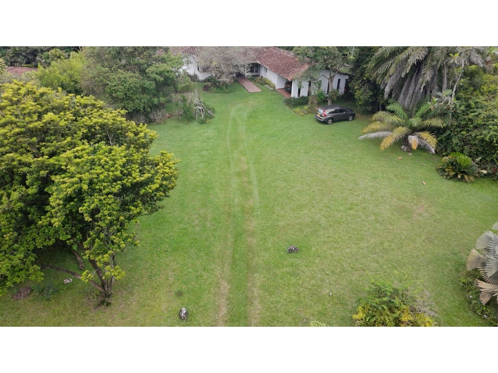 WO vendo lote en Pance para desarrollo de vivienda o uso mixto