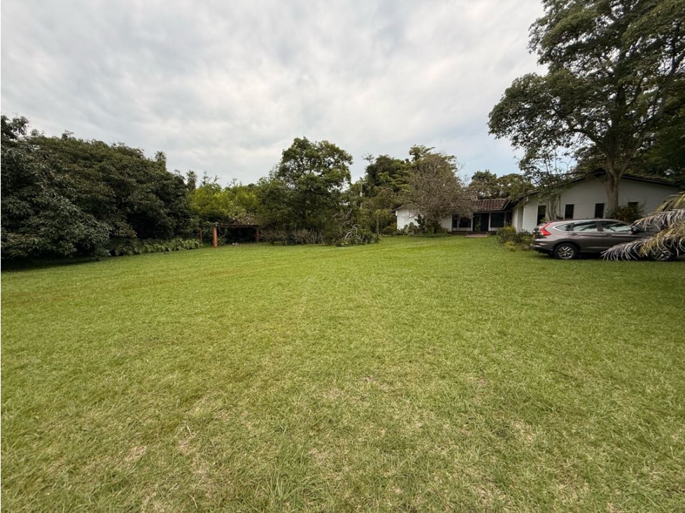 WO vendo lote en Pance para desarrollo de vivienda o uso mixto — foto 6