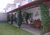 ¿Qué tal una pérgola para tu jardín?