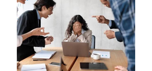 del control a la hostilidad el acoso del consejo de administracion hacia el administrador