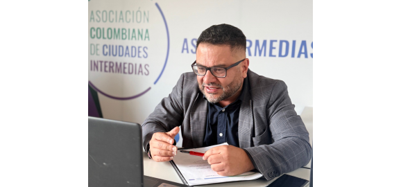 asointermedias entrega hoja de ruta al nuevo gobierno para cerrar brechas regionales