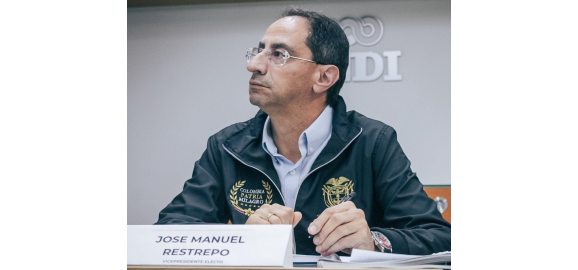 gobierno alista un decreto para el retiro forzoso de los funcionarios pensionados