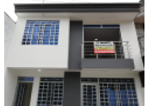 venta de hermosa casa de dos pisos